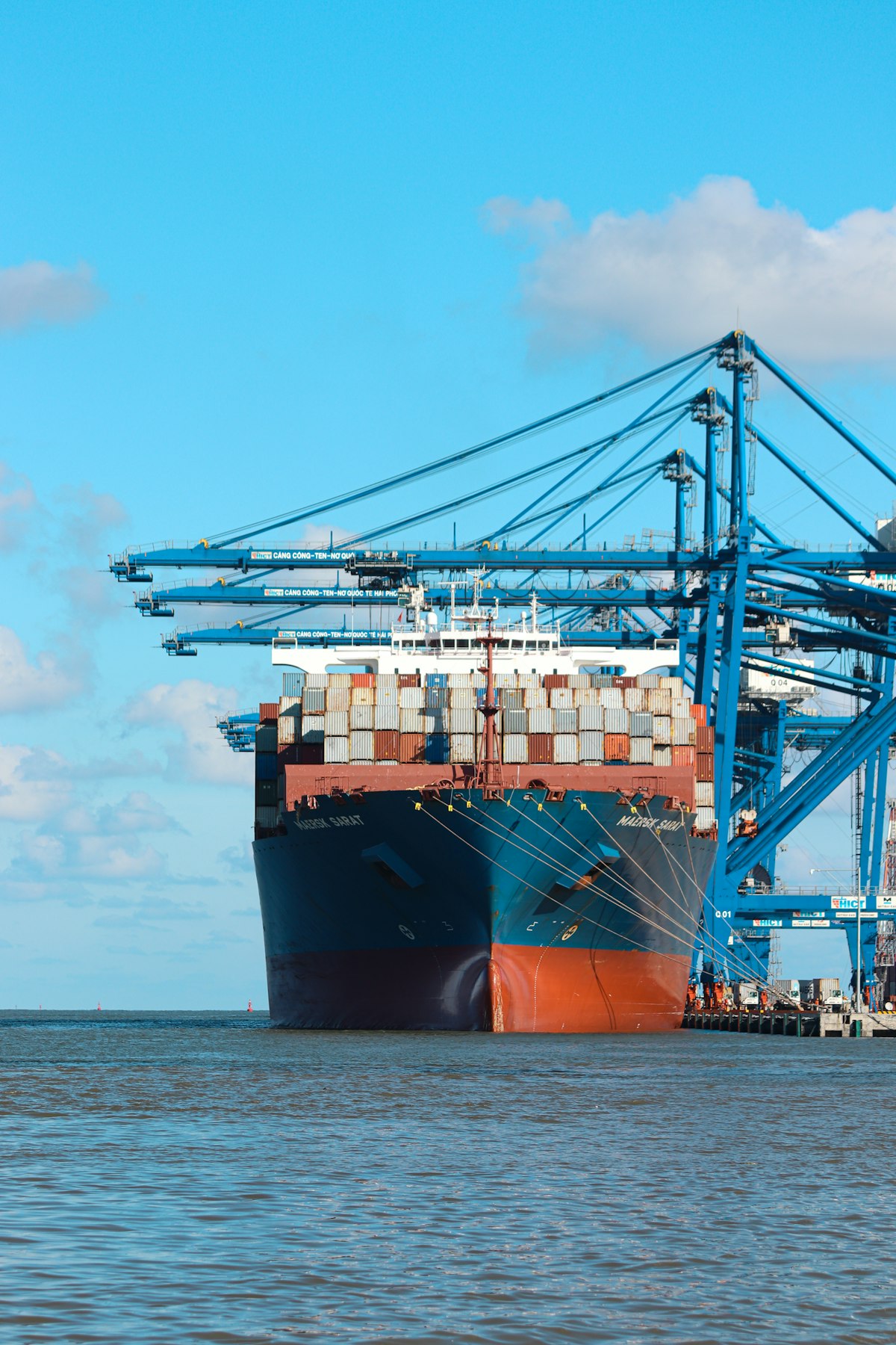 Container port tracking